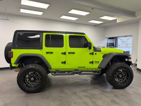 Used 2021 Jeep Wrangler Unlimited Sport AWD/4WD image 10