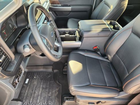 New 2026 Ford F350 Lariat w/ Lariat Premium Package image 13