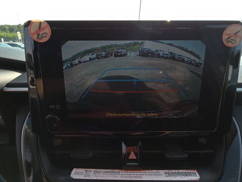 Used 2025 Toyota Corolla LE FWD image 22