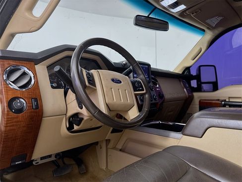 Used 2016 Ford F350 King Ranch w/ King Ranch w/Chrome Package image 9