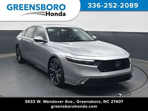 Certified 2023 Honda Accord Touring image 1