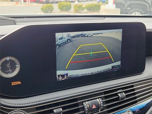 Used 2022 Lexus LS 500 AWD image 15