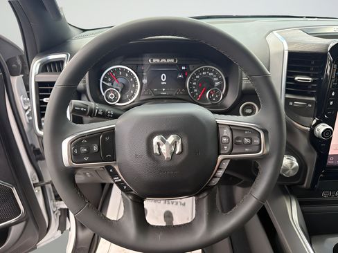 Used 2026 RAM 1500 Laramie AWD/4WD image 22