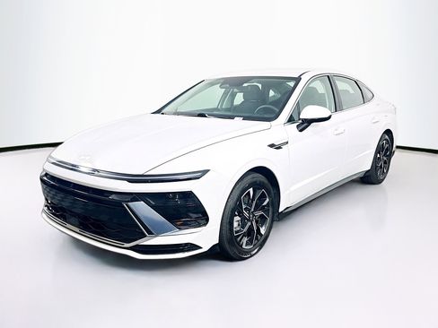 Used 2025 Hyundai Sonata SEL image 3