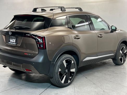 New 2026 Nissan Kicks SR w/ Cold Weather Package image 5