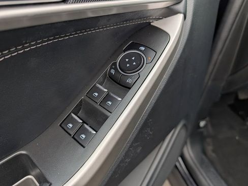 Certified 2022 Ford Explorer XLT w/ Equipment Group 202A image 11