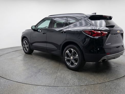 Used 2025 Chevrolet Blazer LT image 6