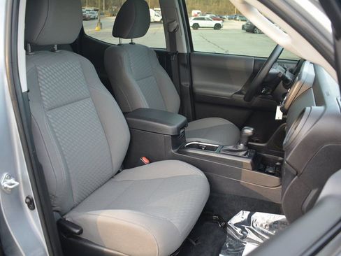 Used 2023 Toyota Tacoma SR image 17