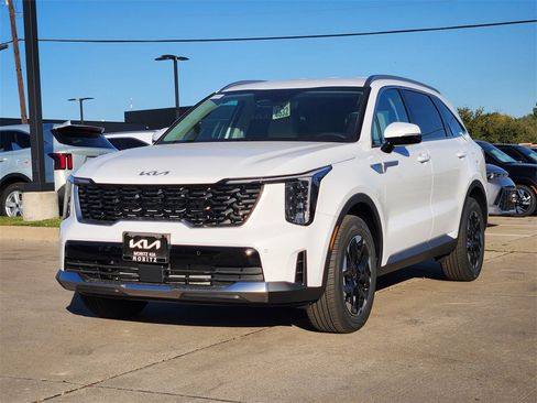 New 2026 Kia Sorento S image 2