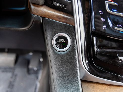 Used 2019 Cadillac Escalade Premium Luxury image 28