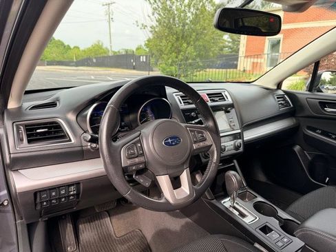 Used 2016 Subaru Outback 2.5i Premium AWD/4WD image 12