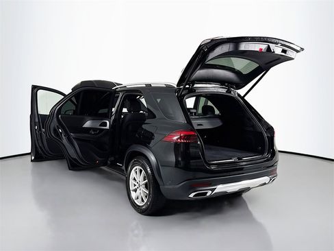 Used 2024 Mercedes-Benz GLE 450e 4MATIC image 24