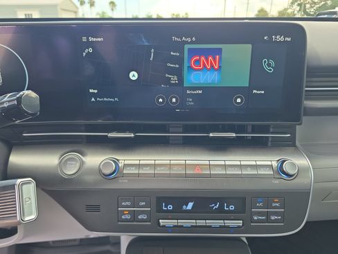 Used 2024 Hyundai Kona Limited FWD image 18