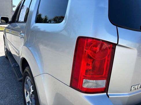Used 2011 Honda Pilot Touring image 10