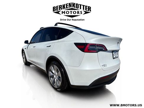 Used 2020 Tesla Model Y Long Range AWD/4WD image 5
