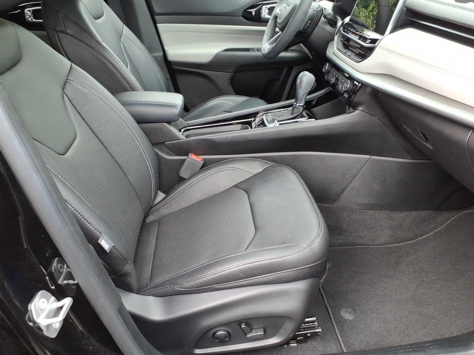 Used 2025 Jeep Compass Limited w/ Elite Group AWD/4WD image 7