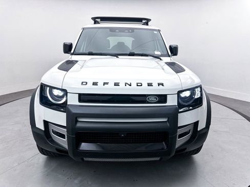 Used 2023 Land Rover Defender 110 S image 12