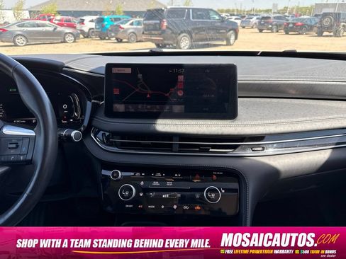 Used 2023 INFINITI QX60 Luxe AWD/4WD image 15