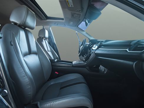 Used 2019 Honda Civic EX-L image 14