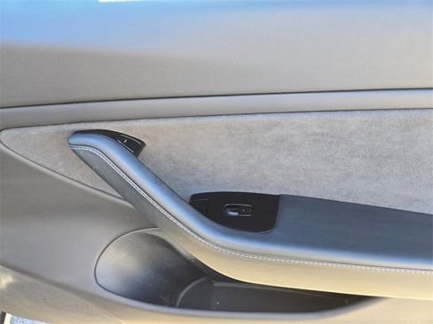 Used 2019 Tesla Model 3 Long Range image 22