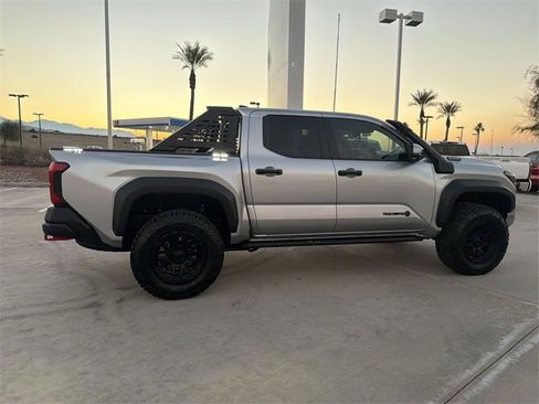 Certified 2025 Toyota Tacoma Trailhunter image 4
