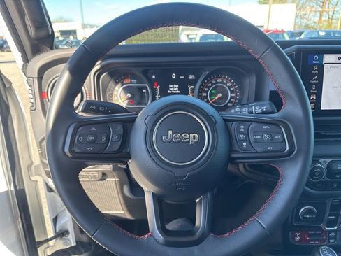 Used 2024 Jeep Wrangler Unlimited Rubicon image 19