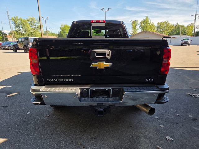 Used 2017 Chevrolet Silverado 3500 LTZ w/ Duramax Plus Package AWD/4WD image 5