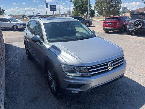 Used 2020 Volkswagen Tiguan SEL AWD/4WD image 4