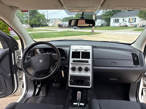 Used 2010 Dodge Journey SXT FWD image 9