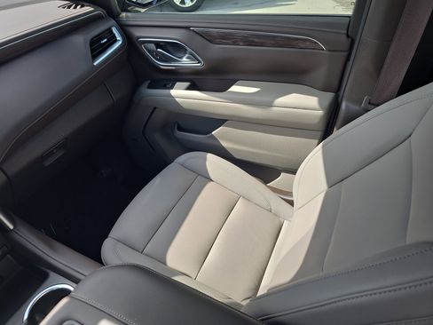 Used 2024 Chevrolet Tahoe LT AWD/4WD image 16