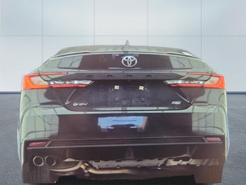 Used 2025 Toyota Camry SE FWD image 10