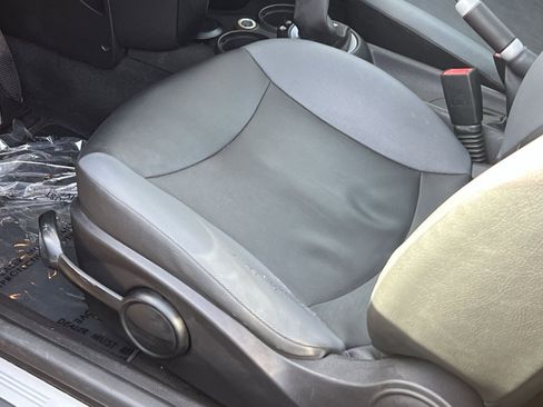 Used 2009 MINI Cooper Hardtop image 13