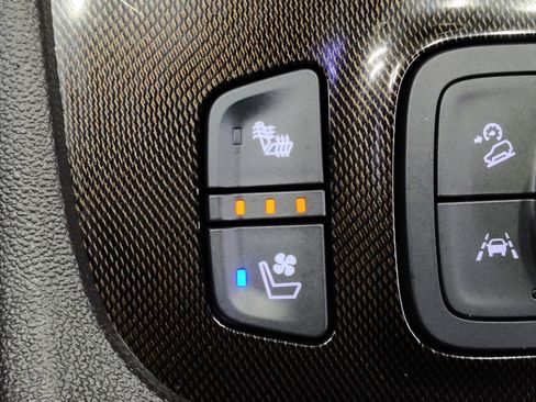 Used 2023 GMC Acadia AT4 w/ Technology Package image 29