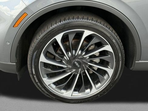 Used 2023 Lincoln Aviator Reserve w/ Equipment Group 201A AWD/4WD image 12