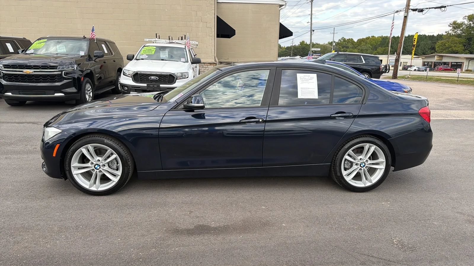 Used 2016 BMW 320i Sedan RWD image 8