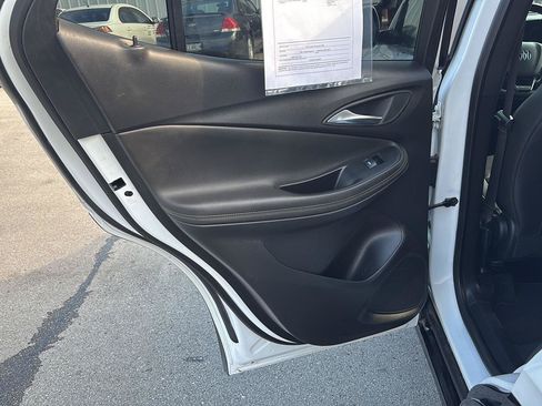 Used 2024 Buick Encore GX Sport Touring FWD image 17