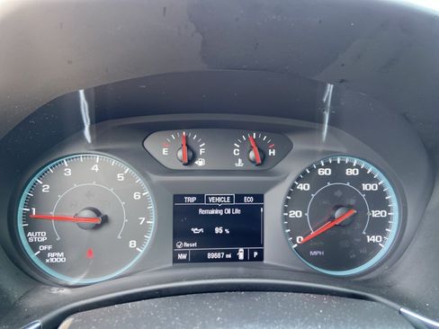Used 2023 Chevrolet Equinox LS FWD image 22