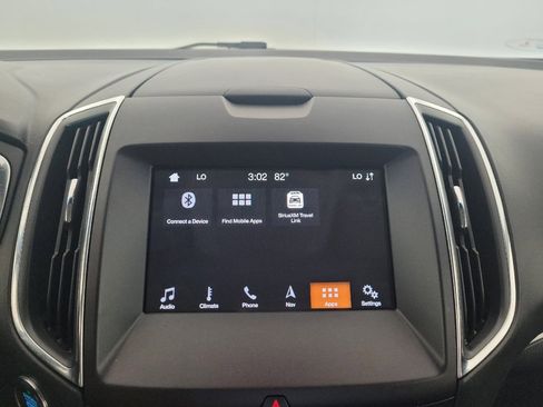 Used 2019 Ford Edge Titanium w/ Equipment Group 301A FWD image 25