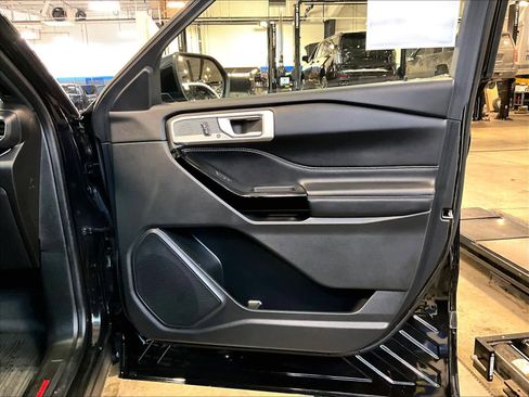 Used 2022 Ford Explorer ST w/ Equipment Group 401A image 15