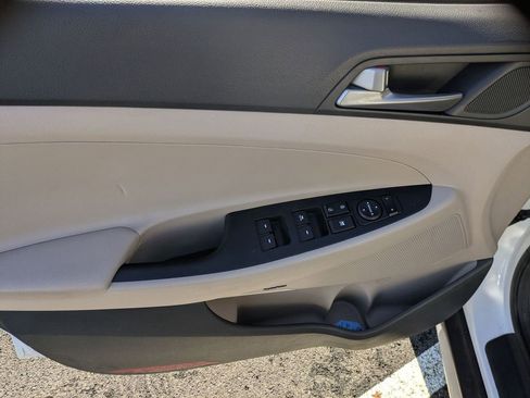 Used 2017 Hyundai Tucson SE Plus image 9