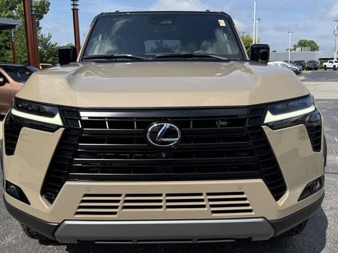 Used 2025 Lexus GX 550 AWD/4WD image 22