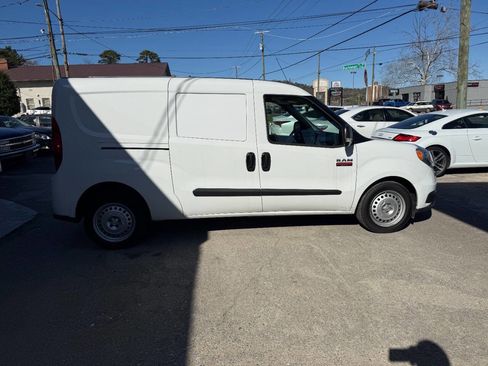 Used 2022 RAM ProMaster City Tradesman image 5