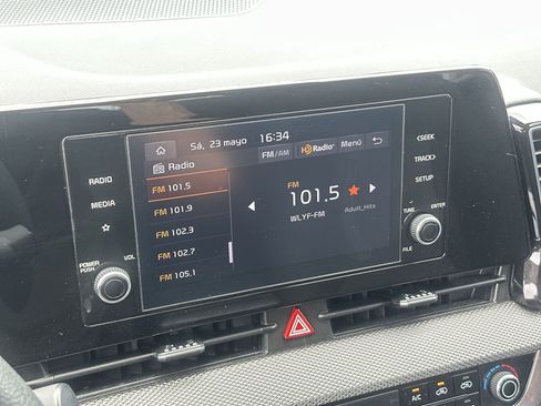 Certified 2025 Kia Sportage LX FWD image 12