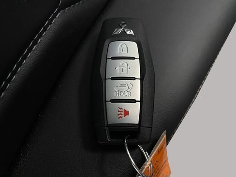 New 2026 Mitsubishi Outlander SEL image 34