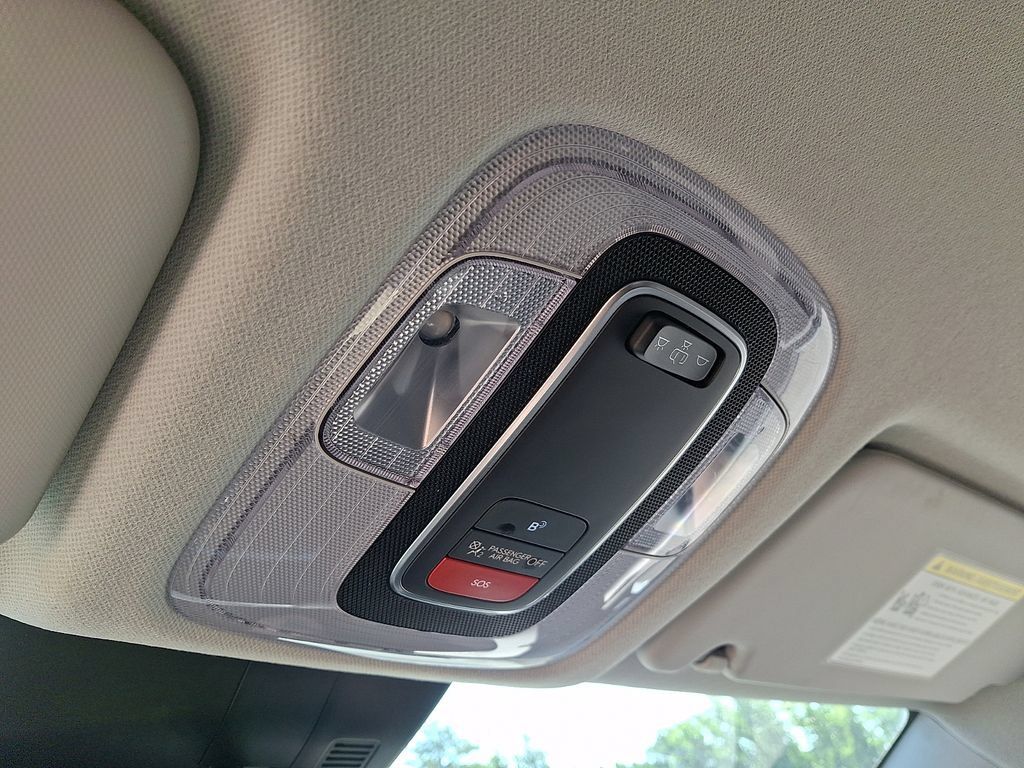 Used 2024 Hyundai Kona SEL w/ Convenience Package FWD image 26