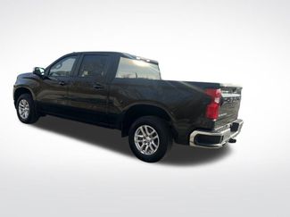 Used 2022 Chevrolet Silverado 1500 LT video 3