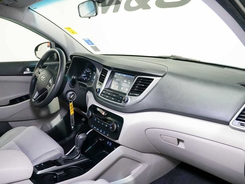 Used 2018 Hyundai Tucson SEL FWD image 18