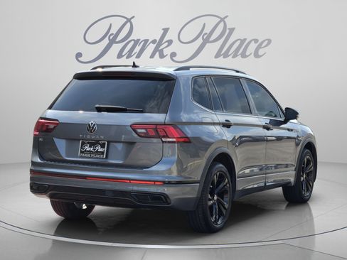 Used 2023 Volkswagen Tiguan SE R-Line FWD image 6