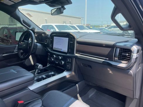 Used 2024 Ford F150 Platinum AWD/4WD image 17