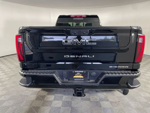 New 2026 GMC Sierra 3500 Denali Ultimate AWD/4WD image 23